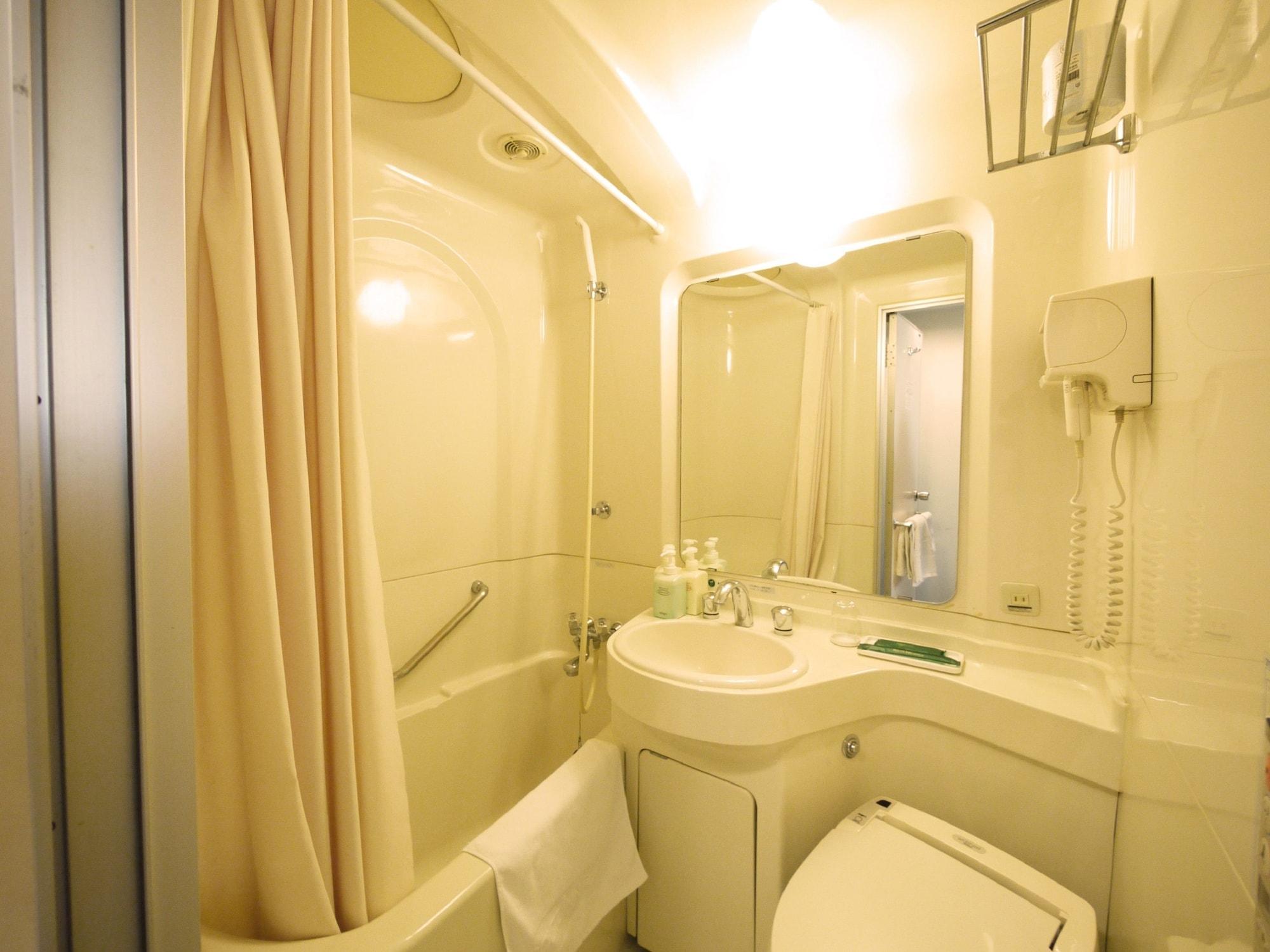 Route-inn Ekimae Ebina